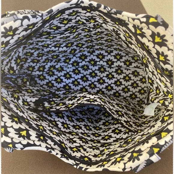 Vera Bradley Pleated Shoulder Bag Fanfare Signature Black White Yellow - Picture 9 of 14